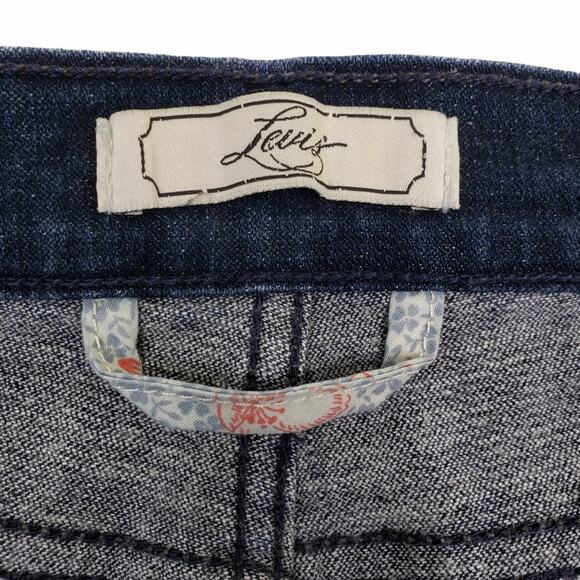 Levi's Womens 10 Vintage Dark Wash Cropped Jeans - Picture 9 of 10